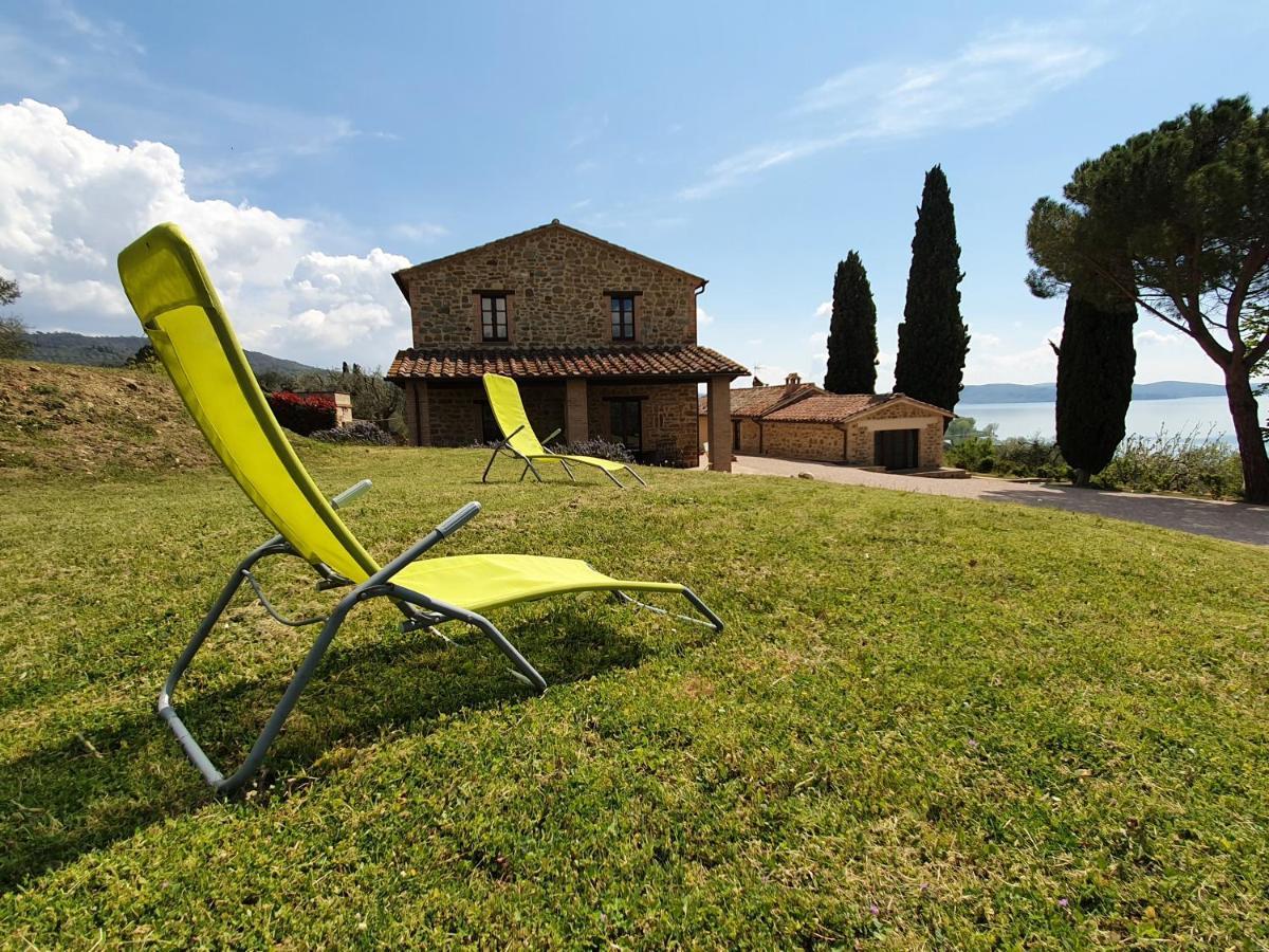 Aparthotel Antico Casale Tiravento à Passignano sul Trasimeno Extérieur photo