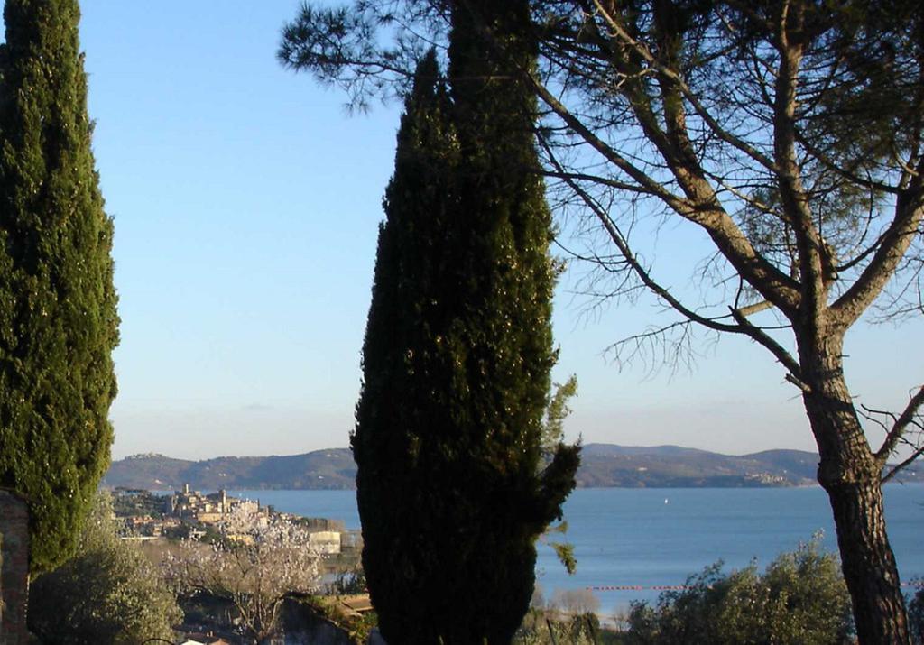 Aparthotel Antico Casale Tiravento à Passignano sul Trasimeno Chambre photo