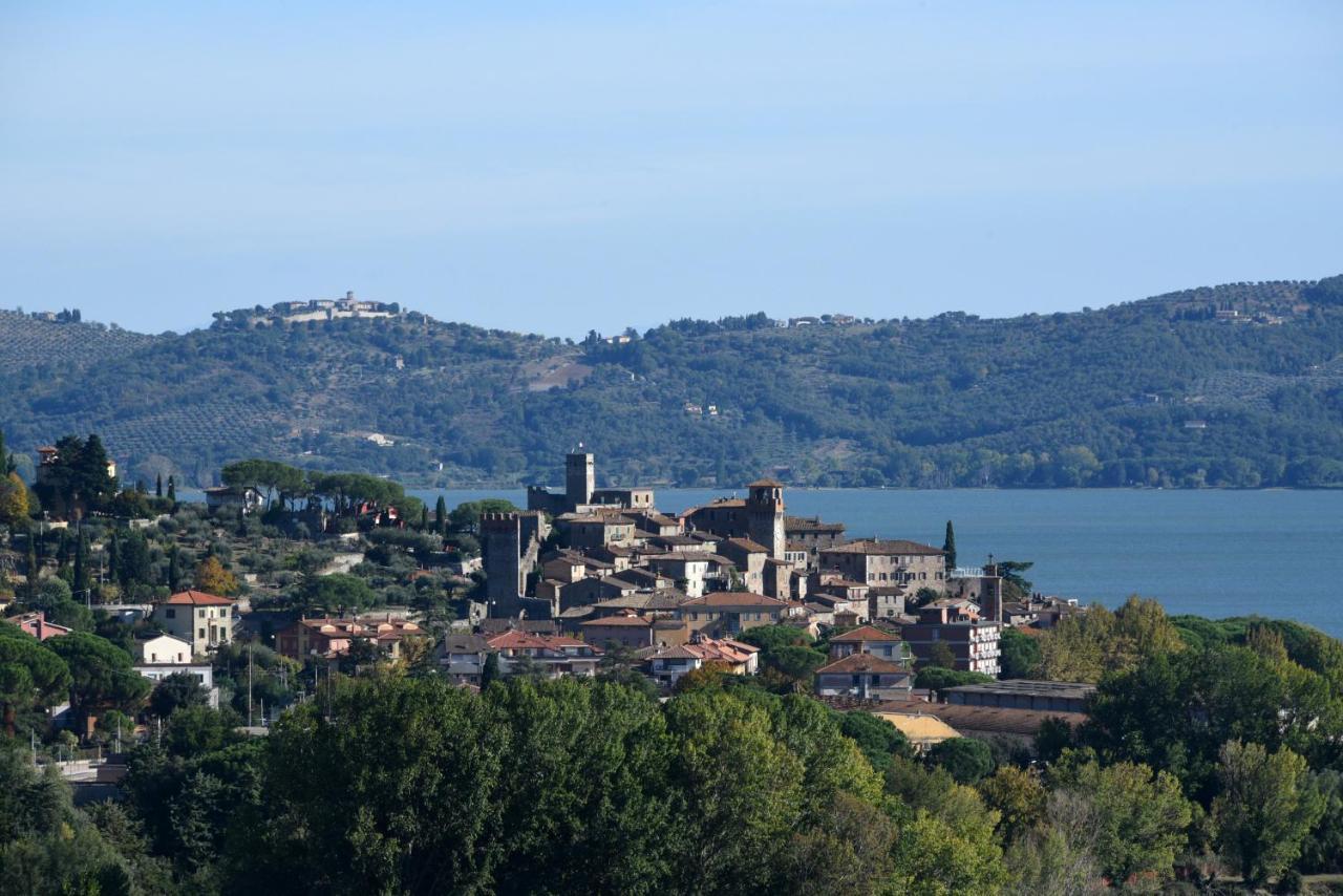 Aparthotel Antico Casale Tiravento à Passignano sul Trasimeno Extérieur photo